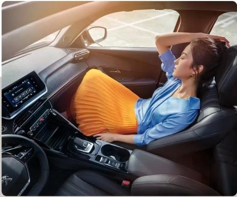 ?车内“炸弹”，，，，，，，一定要小心这些隐形“杀手”