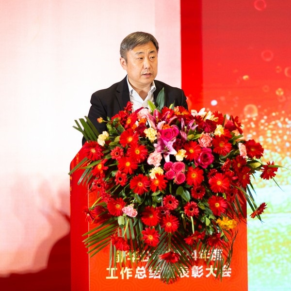 必赢76net线路公司年会 (40 - 65).jpg